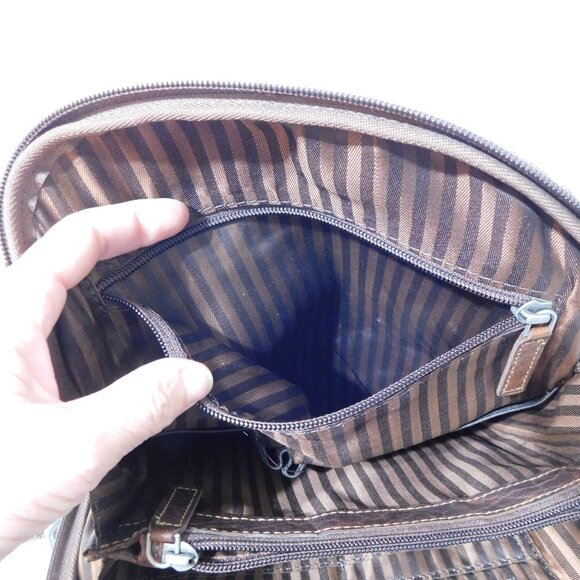 Jack Georges Voyager Convertible Zip Around Backpack Distressed Brown Leather - Picture 9 of 13